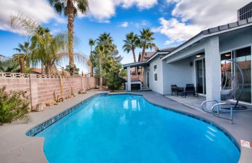 VEGAS OASIS CLOSE 2 STRIP! Private Hot tub & Heated Pool - Foto 46