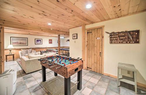 Pet-Friendly New York Cabin with Hot Tub and Game Room - Foto 3
