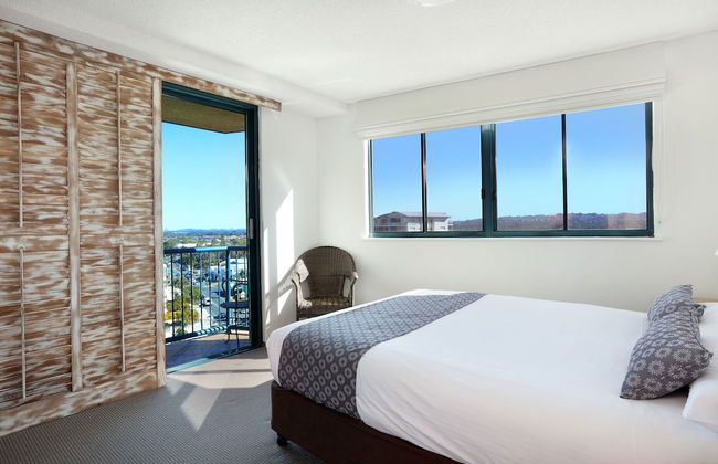 Peninsular Beachfront Resort - Photo 13