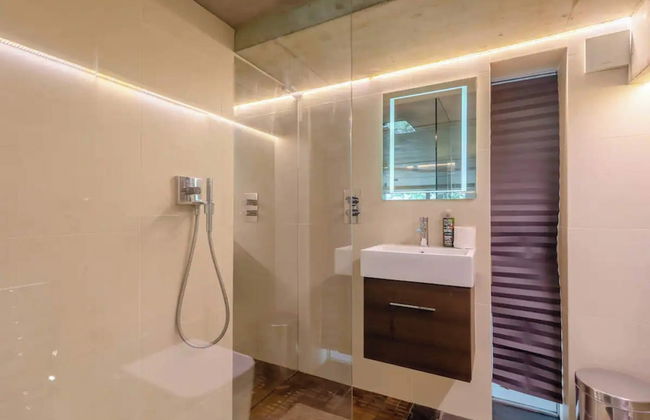 Incredible 2BD Loft by Regents Canal - Haggerston - Foto 24