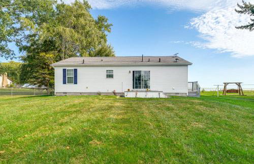 Lake View Dog-Friendly Home with Yard and Fire Pit! - Photo 25