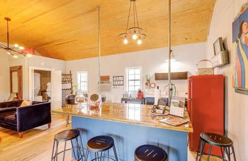 Large Yard and Pond Fayetteville Rural Retreat - Foto 9