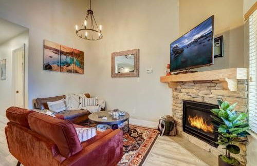 Private condo steps from ski lift minutes to lake - Foto 1