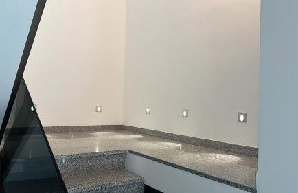 Haus-Villa Moderne Ferienwohnung in Wallersdorf-Haidlfing - Foto 3