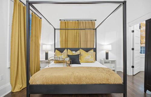 The Raven - 2nd Floor South Wing - Photo 55