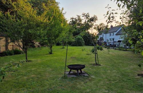 The Old Mill Cottage - Foto 48