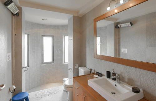 Villa Serenity - With Private Heated Pool - Foto 50