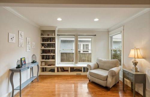 Single Story Fully Fenced Pet Friendly Bungalow in the Arts District - Foto 33