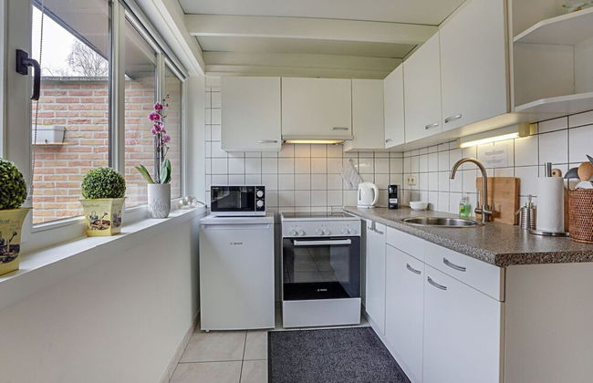 Bright Holiday Home in Lanaken near Lake with Garden - Foto 8