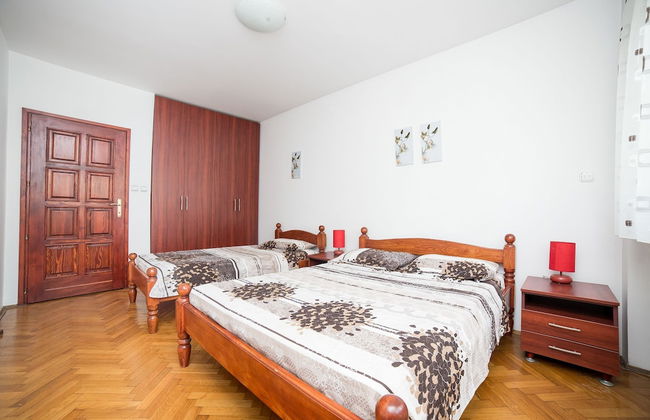 Alexandria - Photo 2