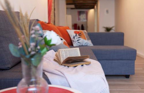 NB - Cozy loft steps from City of Arts & Sciences - Photo 9