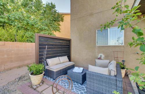 Chic New Mexico Retreat with Patio, Grill and Fire Pit - Foto 32