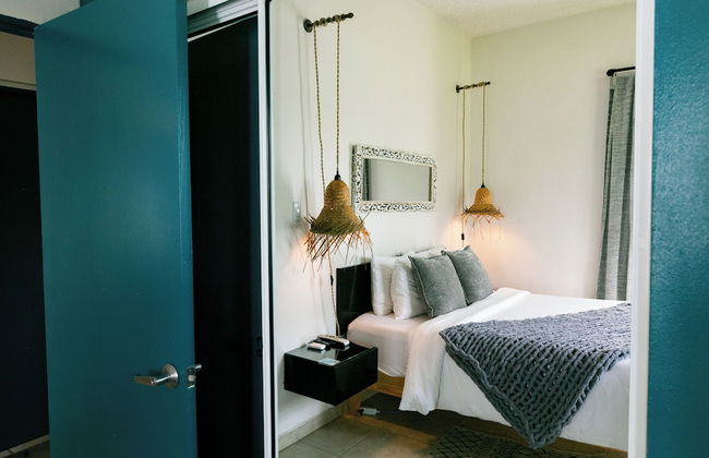 Numero Uno Beach Apartments - Photo 34