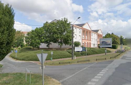 Appartement avec parking - Futuroscope - 1 à 4 personnes - Foto 12