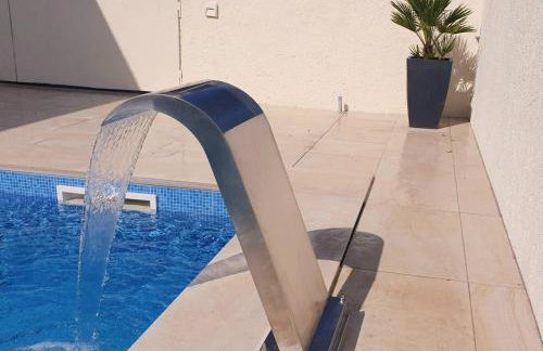 Pool and Jacuzzi Luxury Apartments - Foto 10