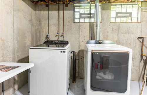 Perfect Getaway 3BR 3BA Home Close to Parks and Shopping - Foto 24