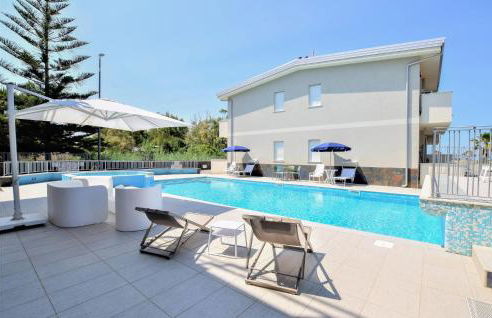 Nice Home In Nocera Terinese With Wifi - Photo 8