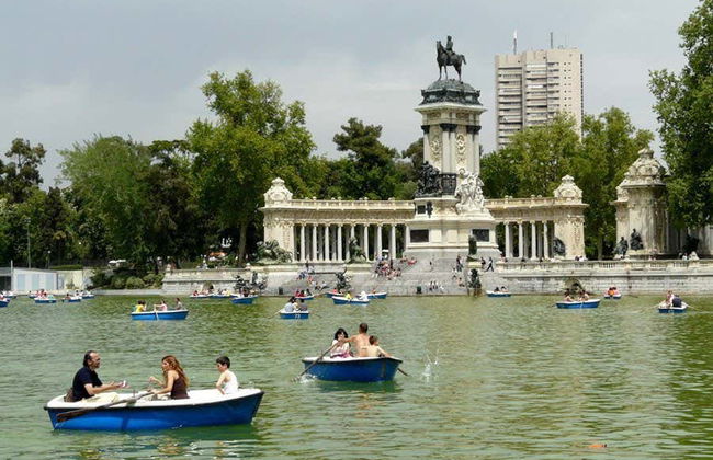 Madrid Segway Tour - Photo 6