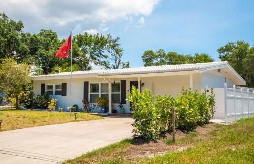 CasaHelena Poolside Paradise,Heated Pool,5min to Beach,IRB Clearwater,BBQ - Foto 12