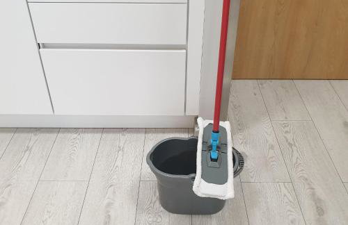 Private Apartment, Aircondition, HD TV pl & de, WiFi, Garage, fully equipped, near beach - Foto 13