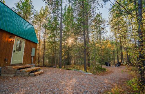 Laid Back Cabin 7 Mn to Glacier, Private Fire Pit - Foto 8