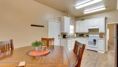 Historic Home Half-Mile to Downtown Guthrie! - Foto 2