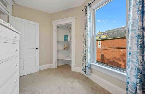The Village Townhouse - 5 BR - Photo 25