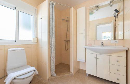 Casa Torremuelle II - Townhouse with private Pool & BBQ near Playa Bonita - Photo 21