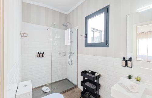 AZZ Sevilla Torre de la Plata Apartamentos - Photo 158