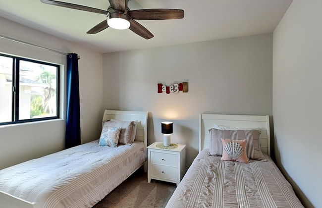 Calm Waters - Photo 5