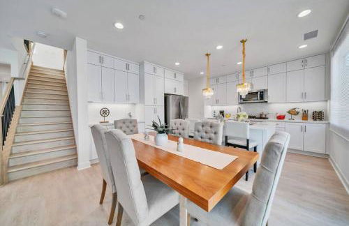 Dreamy Bloom Enclave Irivne LA RMV - Photo 10