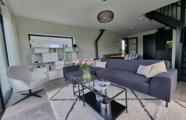 Luxurious Detached Water Villa With Jetty - Foto 1