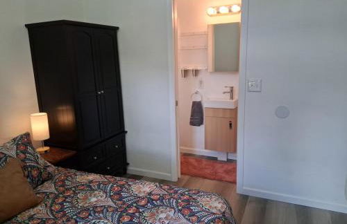 Cozy Cottage- just outside of the city! - Foto 20