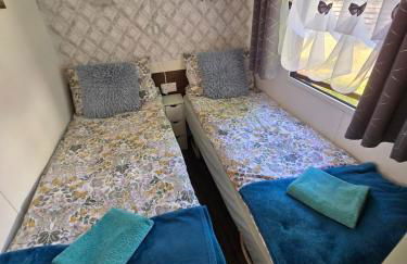 Unique Caravan with Outdoor Space - Foto 12