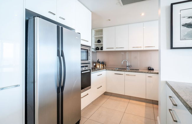 Reflection on the Sea - Foto 38