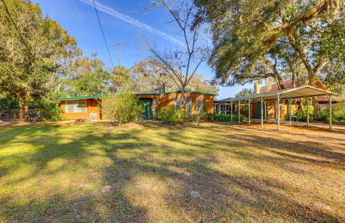 6 Mi to Manatee Springs! Family Riverfront Getaway - Foto 28