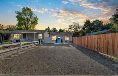 Cozy Cottage, Brand New, fully Private, walk to Everything - Foto 73