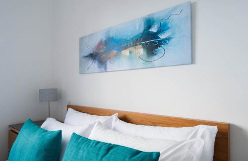 The Dakota - next to East Midlands Airport - Photo 22