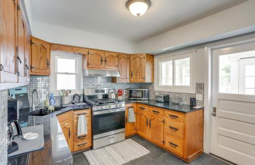 Walk to Lake Erie Spacious Home in Sandusky! - Foto 8