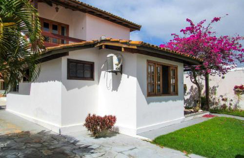 Casa com 4 Suítes, Piscina, Área Gourmet e Wifi - Foto 39