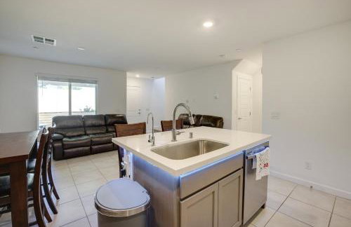 Comfy Las Vegas Retreat about 7 Mi to The Strip! - Foto 7