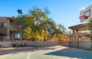 Enjoy the Oro Valley in this 1BD condo with resort amenities - Foto 21