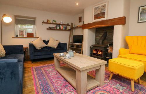 Swallows Nest - Photo 5