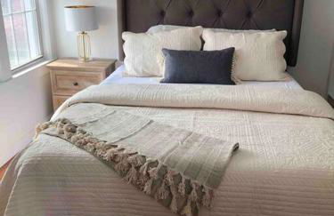 Private Rooms in TownHouse w Shared Baths Qn Bed 1-3ppl - Foto 4