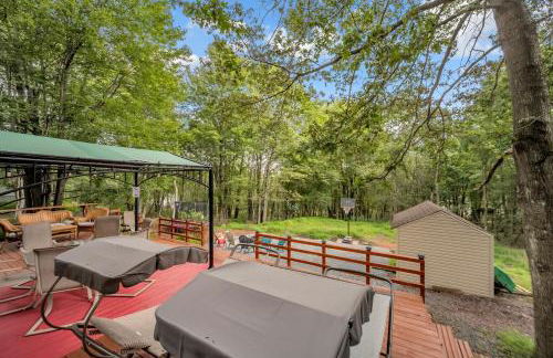 Stunning! Pocono Escape! HotTub Sauna Pool Ski Pet-Friendly Firepit Game Room Fireplace BBQ Lakes Tennis Fishing - Foto 64