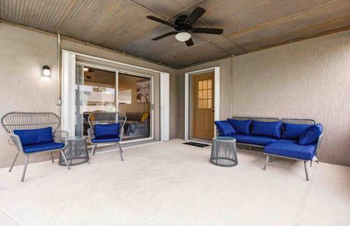 Poolside Oasis-5 miles from Venice Beach - Photo 11