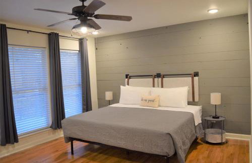 Gathering Place Big, with Dock, Fiber, and Tankless WH - Foto 16