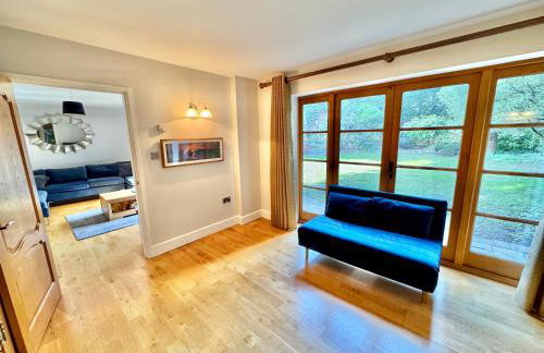 Serene Retreat - Hot Tub - Pool Table - Close to New Forest and Bournemouth Beach - Sleeps 12 - Foto 65