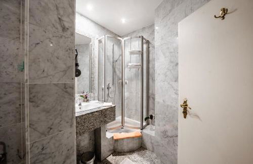 Villa Hedwig - Schwarzwald Apartments mit Thermalbad-Nähe & Balkon mit Bergblick - Foto 31