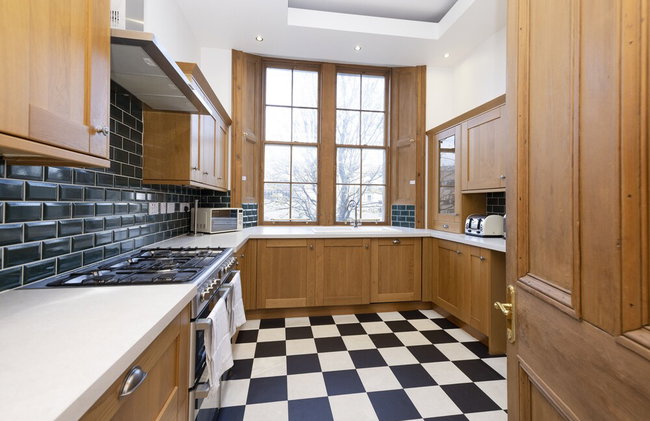 JOIVY 5 Bedroom Apt Near Meadows & George Square - Foto 75